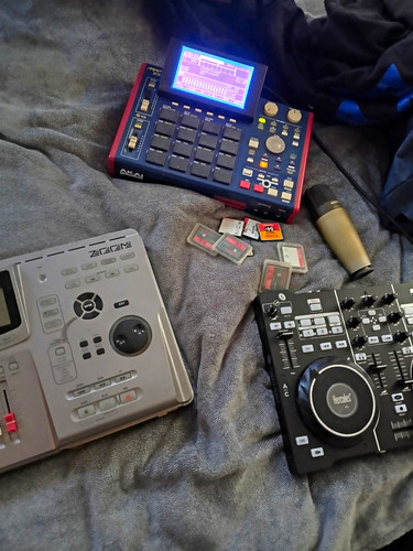 Akai mpc1000 tabletop digital - akai,