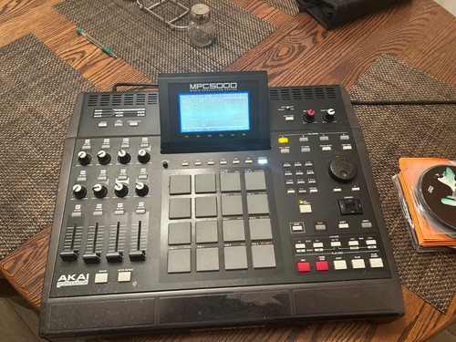 Akai professional mpc5000 - akai,